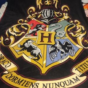 Warner Bros. Harry Potter Hogwarts House Crest Blanket - Black, Red, Yellow